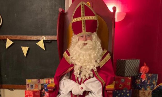 Interview met Sinterklaas vanaf zijn logeeradres in Krommenie